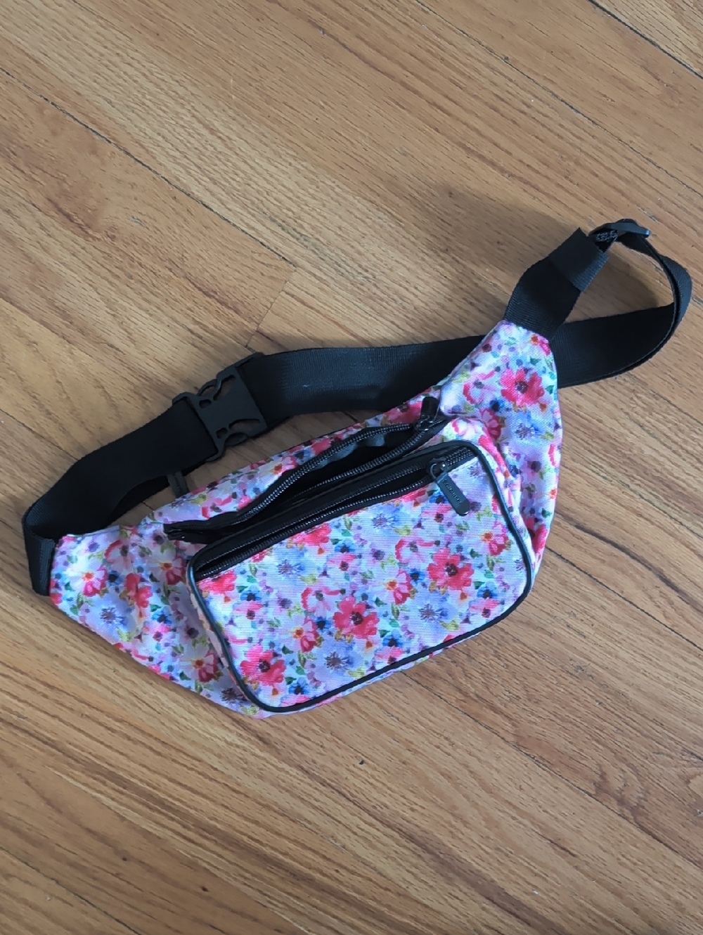 Sojourner Floral Pink Women's Waist Bag / Fanny Pack